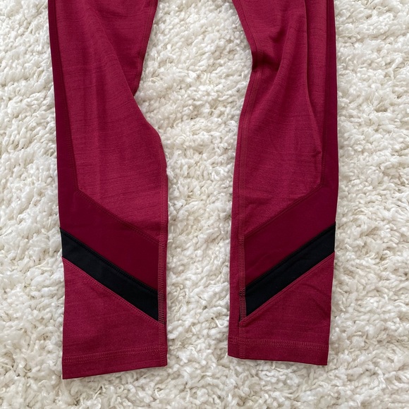 WOMENS REEBOK LEGGINGS - Picture 3 of 4